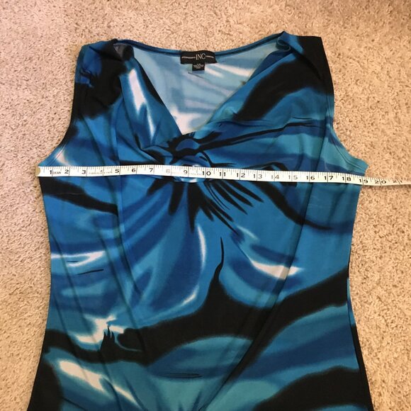 Free With 25$ Purchase Blue Painterly Abstract Floral Cowl Neck Sleevele… - Picture 11 of 13